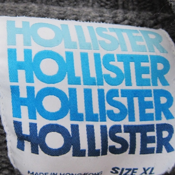 Hollister Gray Men's Cardigan Sweater - Picture 3 of 3